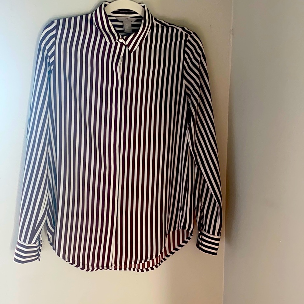 H&M striped top. Size 2.